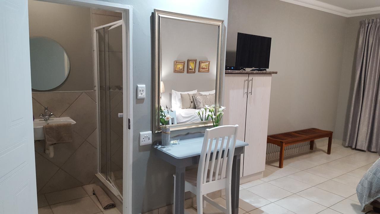 Forest Hill Country Lodge Piet Retief Buitenkant foto
