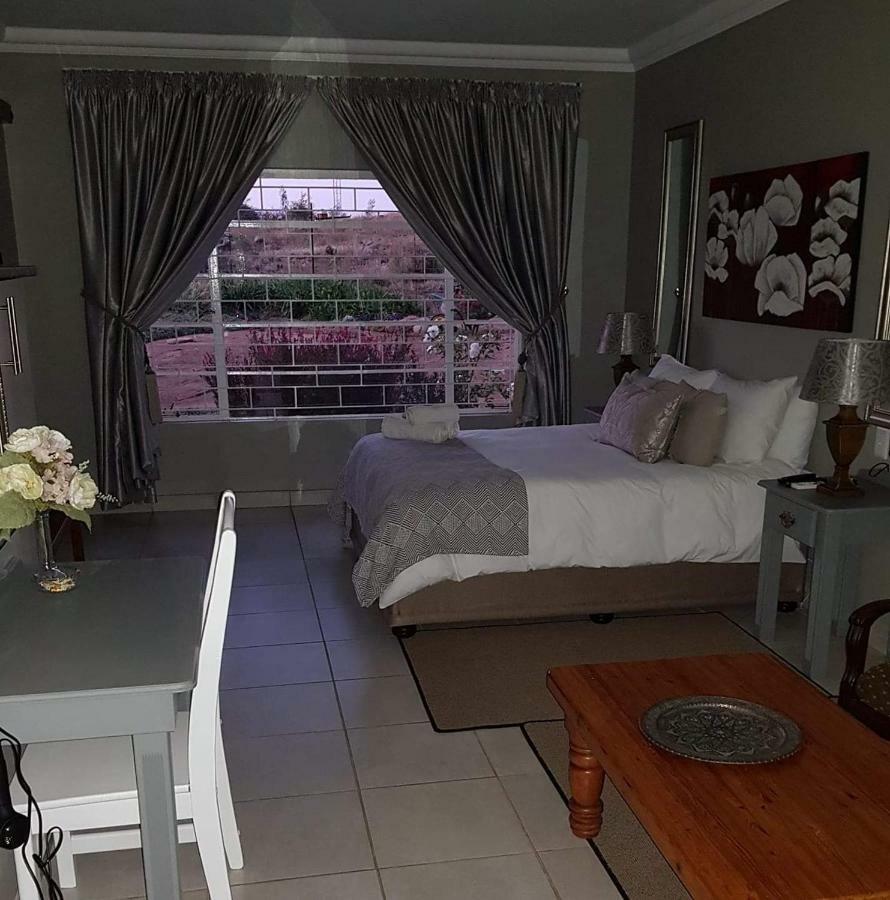Forest Hill Country Lodge Piet Retief Buitenkant foto